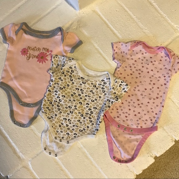 3 Baby Girl One-piece Bodysuit • Sz. 3-6 M